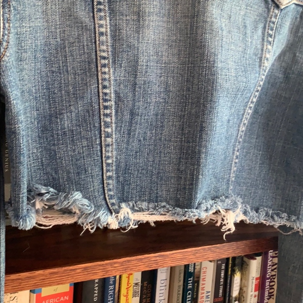 GAP Cropped Cut Off Jean Jacket - Picture 4 of 7